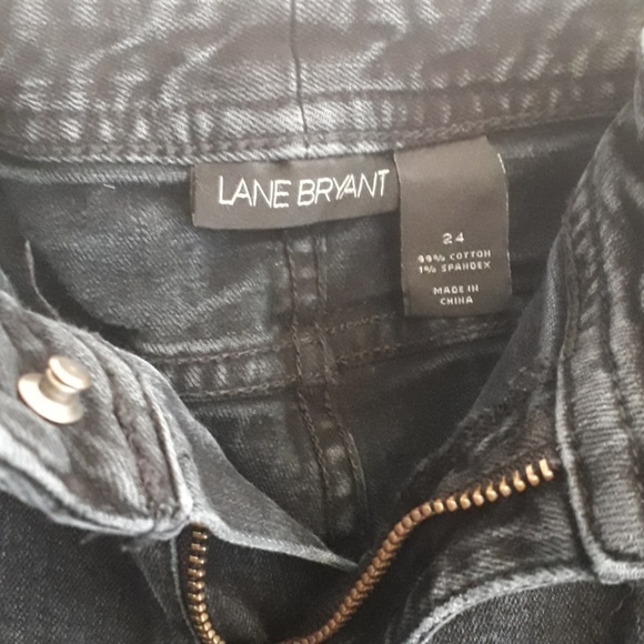 Lane Bryant Taper Leg Pocket Zipper Detail Black Wash Jeans - Picture 4 of 6